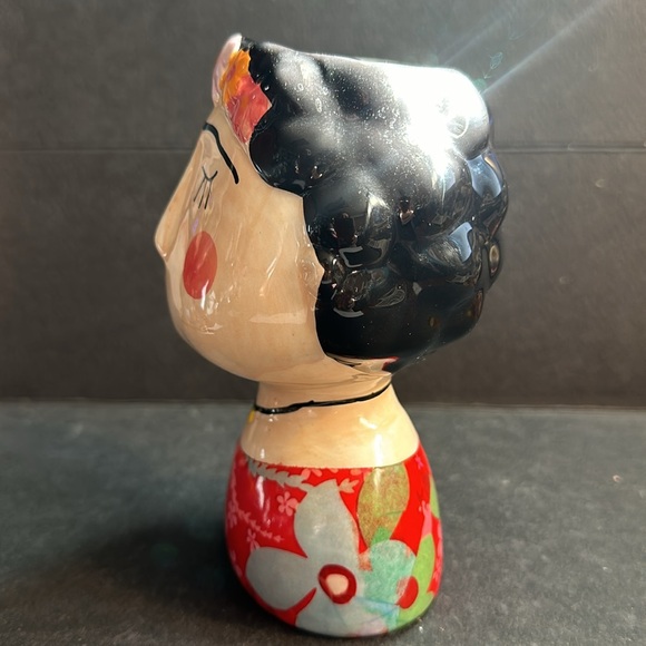 Frida Kahlo Head Pot Planter Vase 6" - Picture 2 of 6